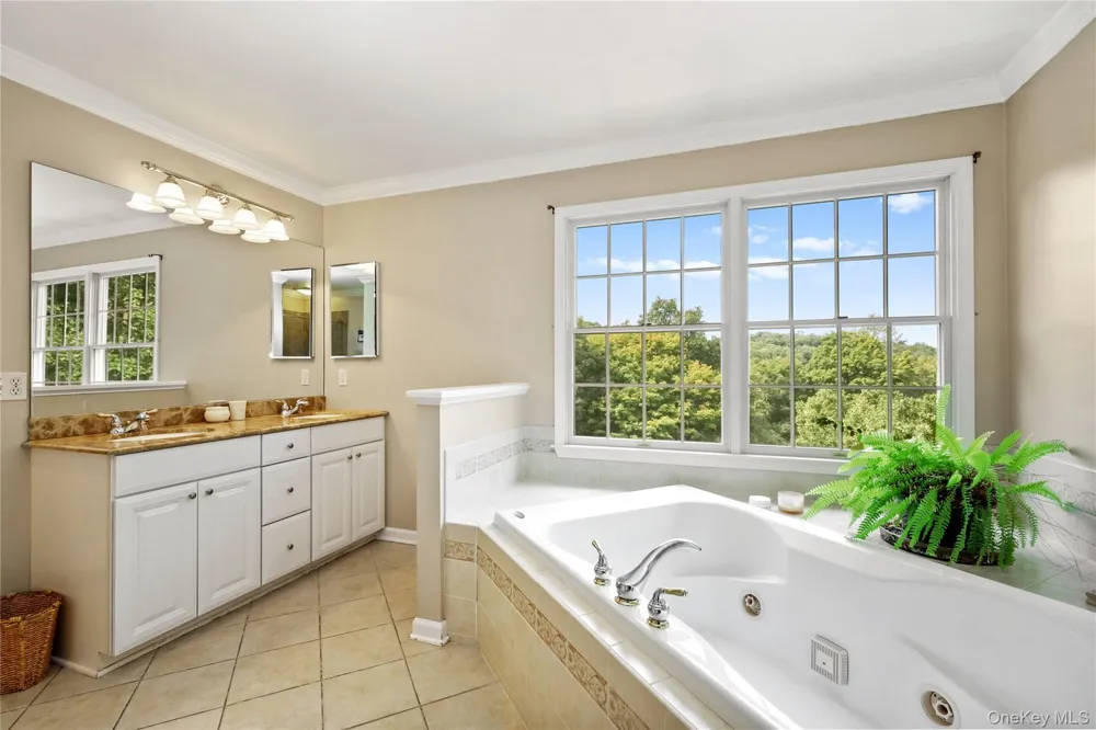 20 Parkview Circle Carmel, NY 10512