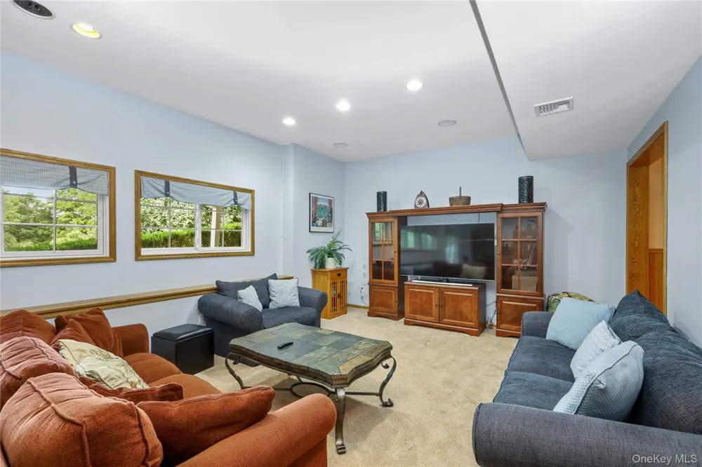 20 Parkview Circle Carmel, NY 10512