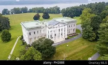 10 Cedar Street Staatsburg, NY 12580