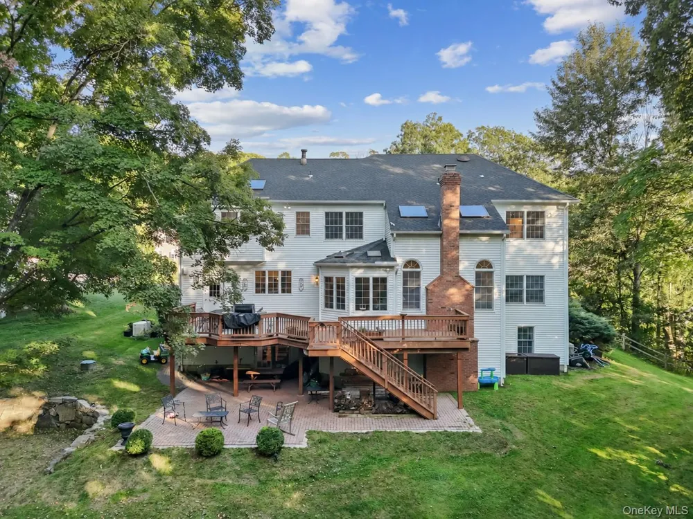 13 Hyatt Lane Somers, NY 10589