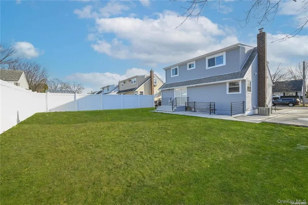 253 Meyer Avenue Valley Stream, NY 11580