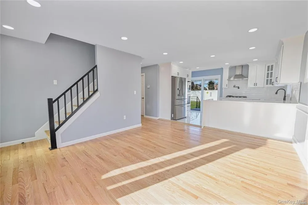 253 Meyer Avenue Valley Stream, NY 11580