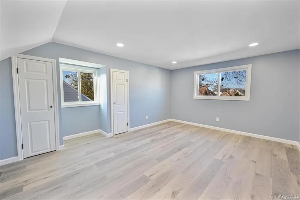 253 Meyer Avenue Valley Stream, NY 11580