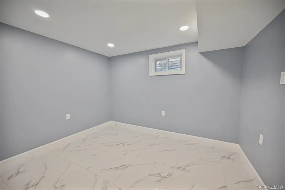 253 Meyer Avenue Valley Stream, NY 11580
