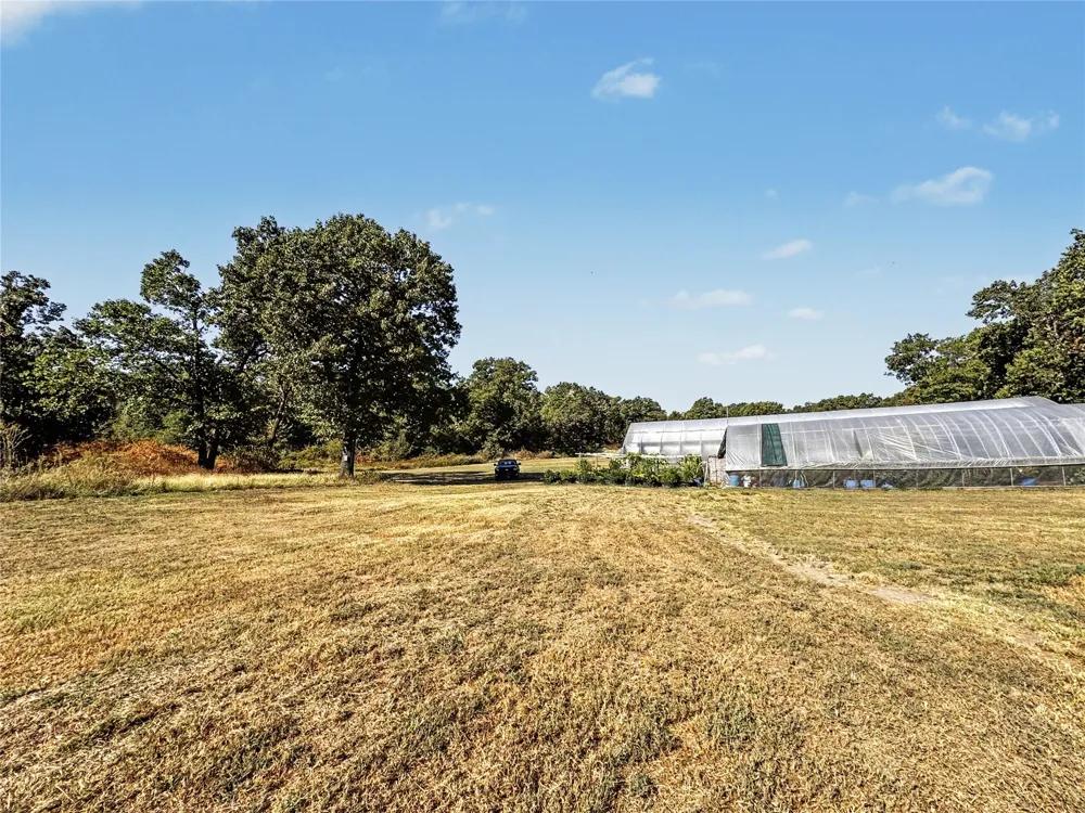 8683 436 ROAD Hulbert, OK 74441