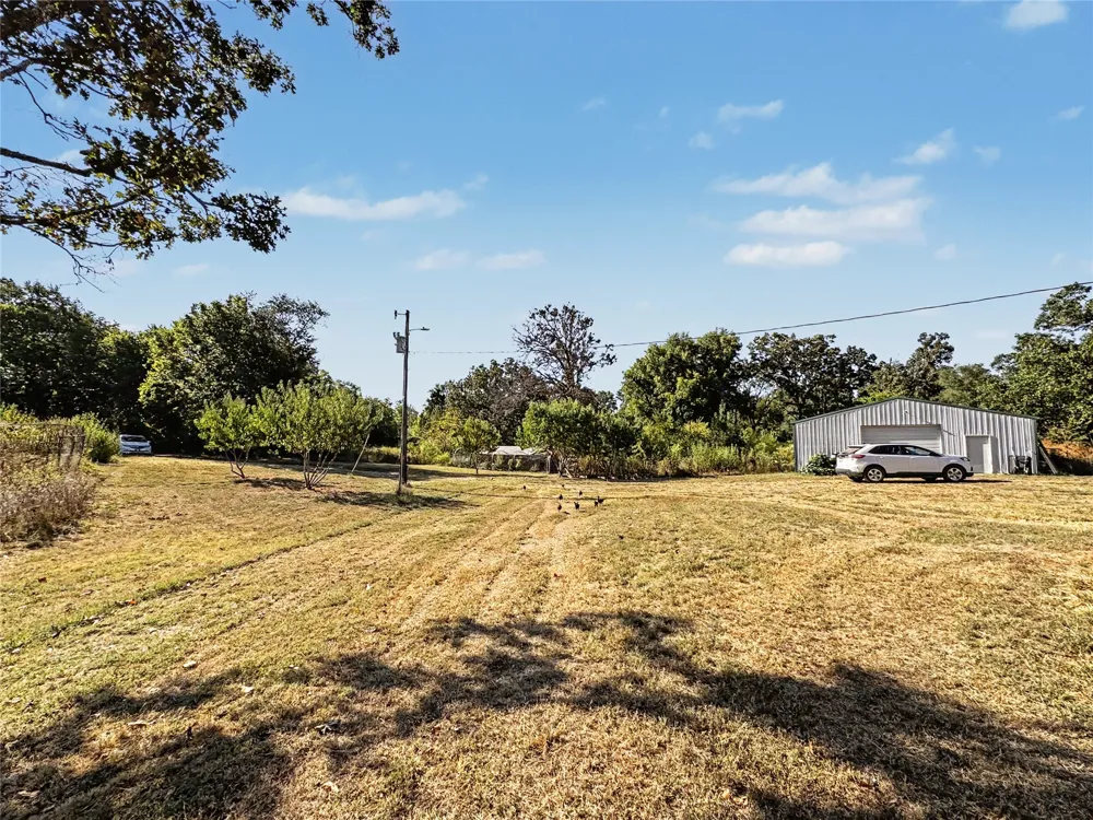 8683 436 ROAD Hulbert, OK 74441