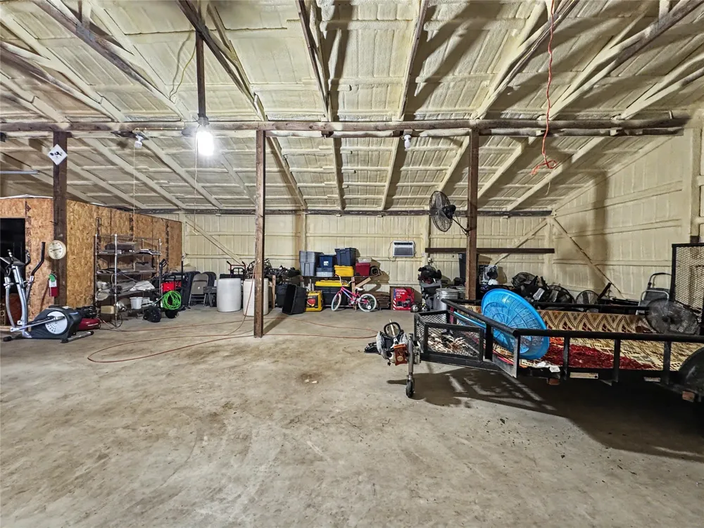 8683 436 ROAD Hulbert, OK 74441
