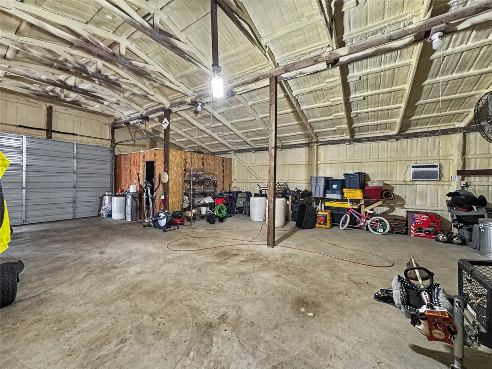 8683 436 ROAD Hulbert, OK 74441
