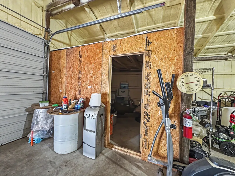 8683 436 ROAD Hulbert, OK 74441