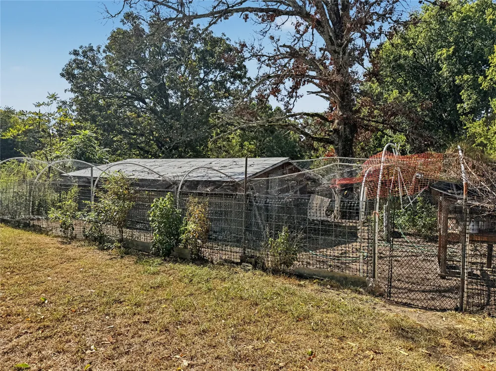 8683 436 ROAD Hulbert, OK 74441