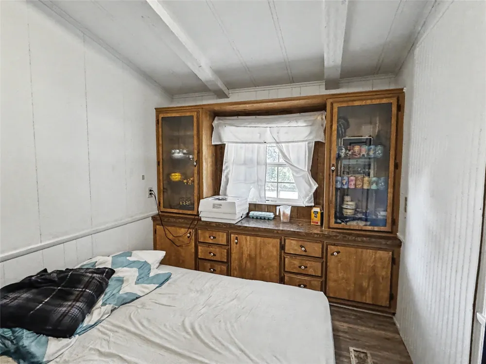 8683 436 ROAD Hulbert, OK 74441