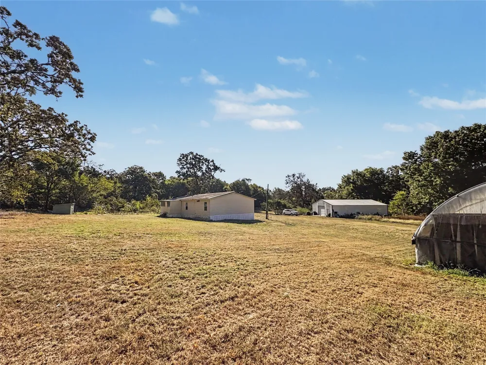 8683 436 ROAD Hulbert, OK 74441