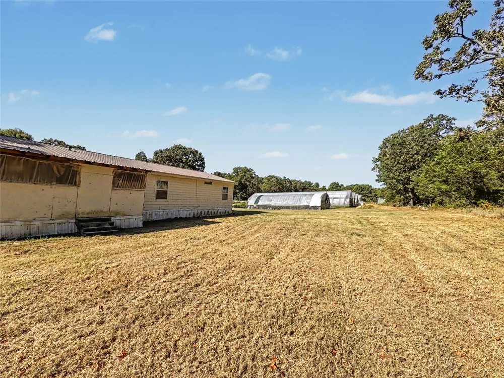 8683 436 ROAD Hulbert, OK 74441