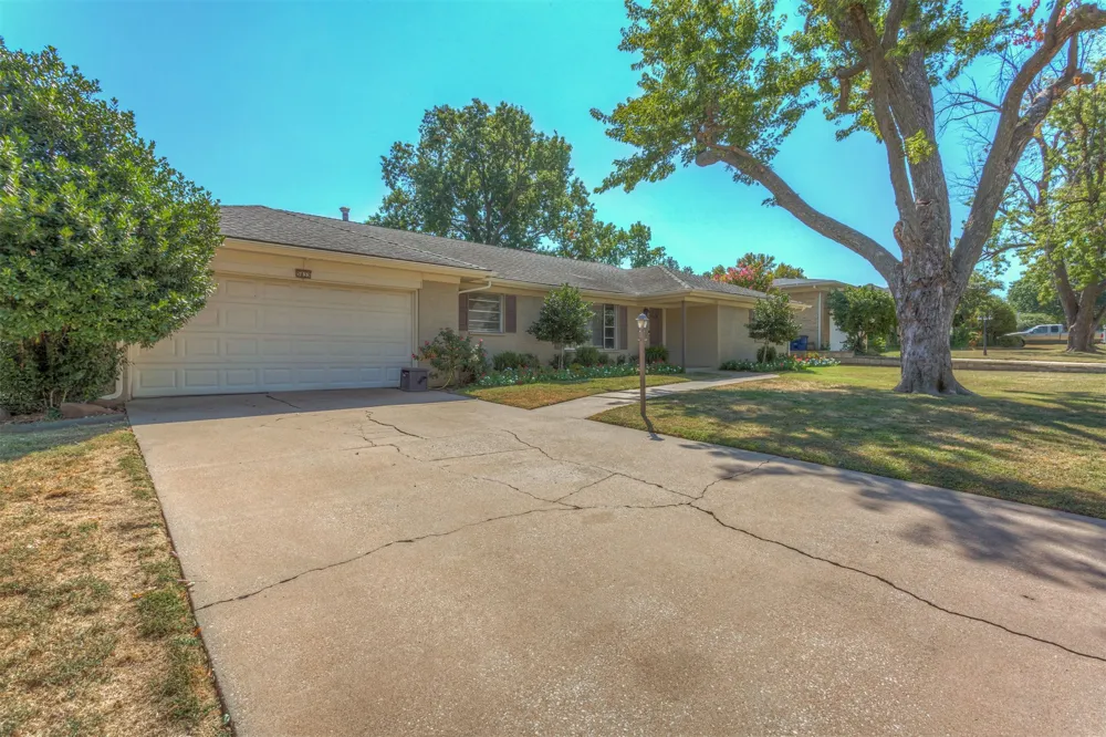 5833 S Joplin Avenue Tulsa, OK 74135