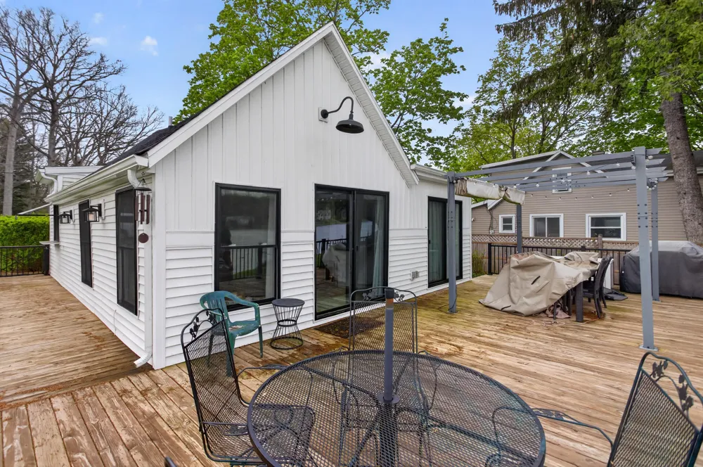 622 Swains Lake Drive Pulaski Township, MI 49237