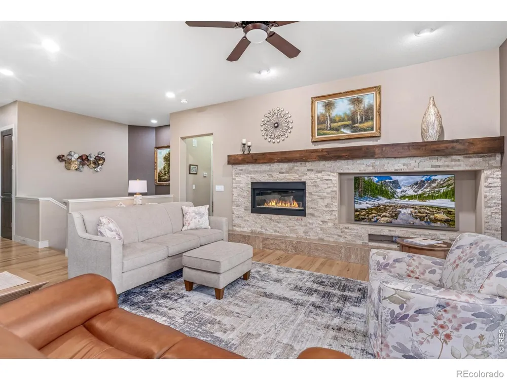 6923 Winterpeak Court Timnath, CO 80547