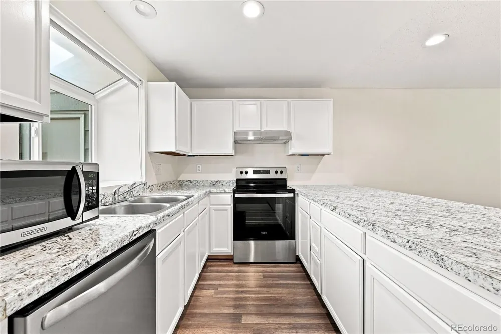 1228 S Flower Circle #C Denver, CO 80232