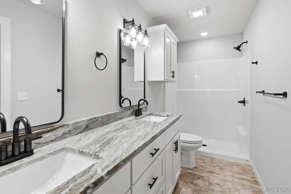 313 Ohio Street Chouteau, OK 74337