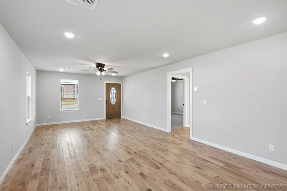 313 Ohio Street Chouteau, OK 74337