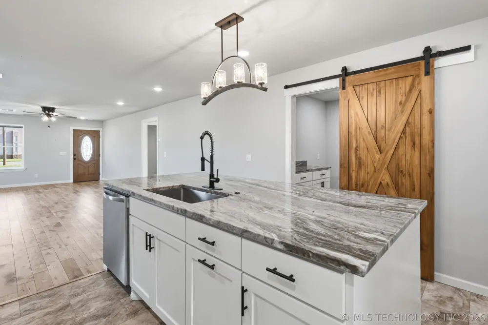 313 Ohio Street Chouteau, OK 74337
