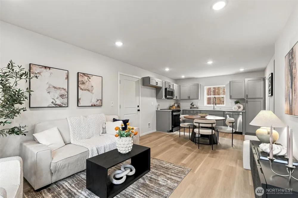 10514 Ninth Avenue NE Seattle, WA 98125