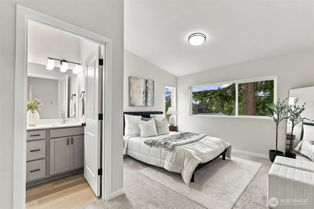 10514 Ninth Avenue NE Seattle, WA 98125