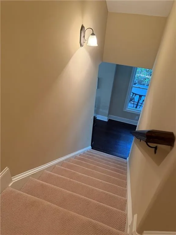 529 Audubon Circle Woodstock, GA 30188