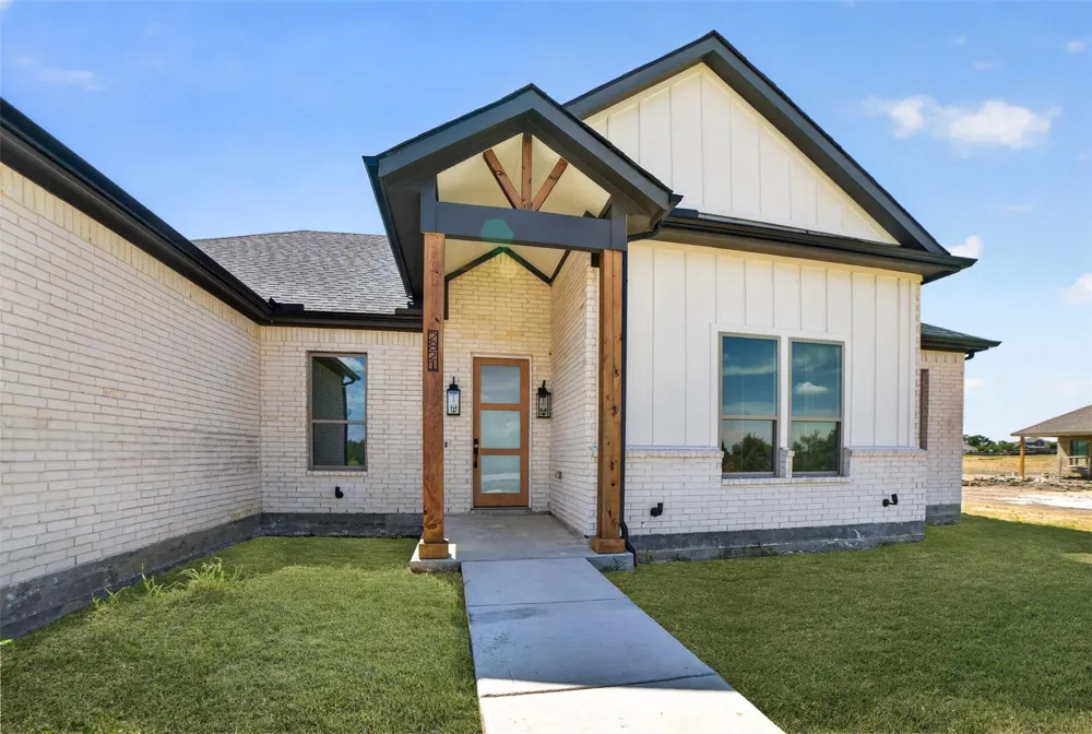 2821 Canvas Back Drive Lone Oak, TX 75453