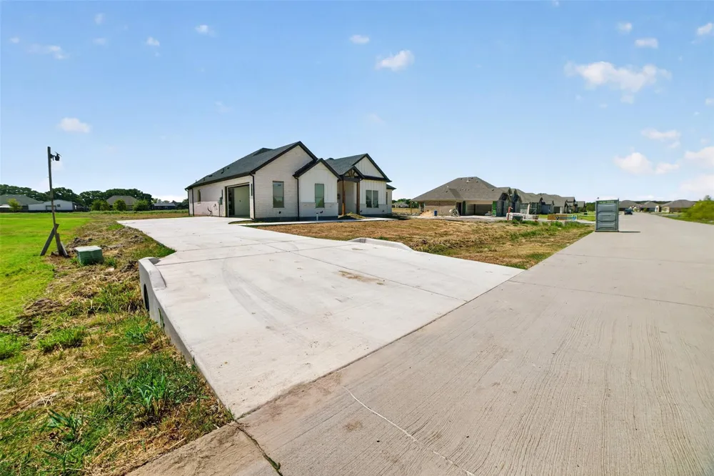 2821 Canvas Back Drive Lone Oak, TX 75453