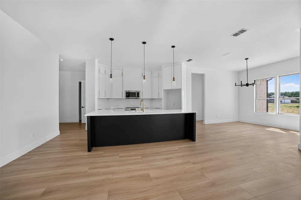 2821 Canvas Back Drive Lone Oak, TX 75453