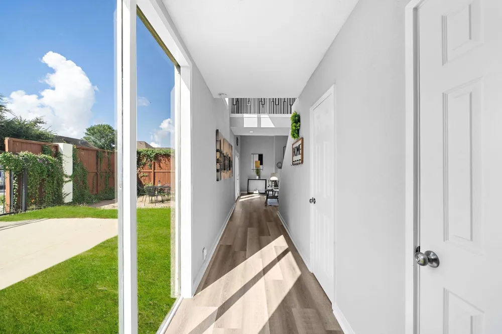 2922 Bering Drive Houston, TX 77057