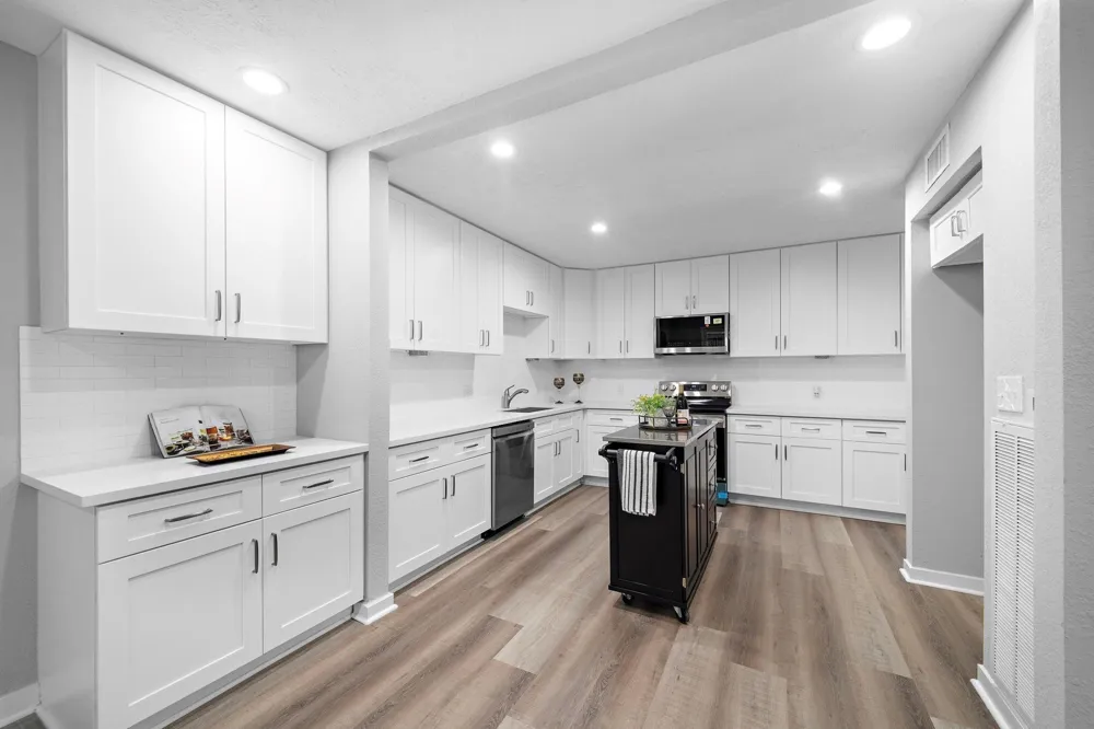 2922 Bering Drive Houston, TX 77057