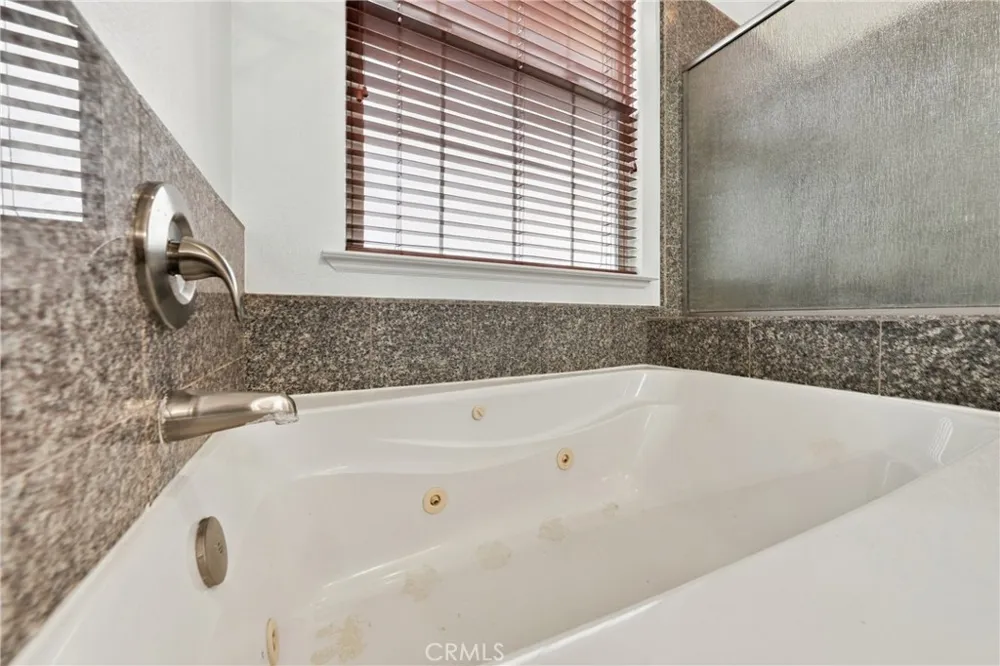 18094 Spyglass Hidden Valley Lake, CA 95467