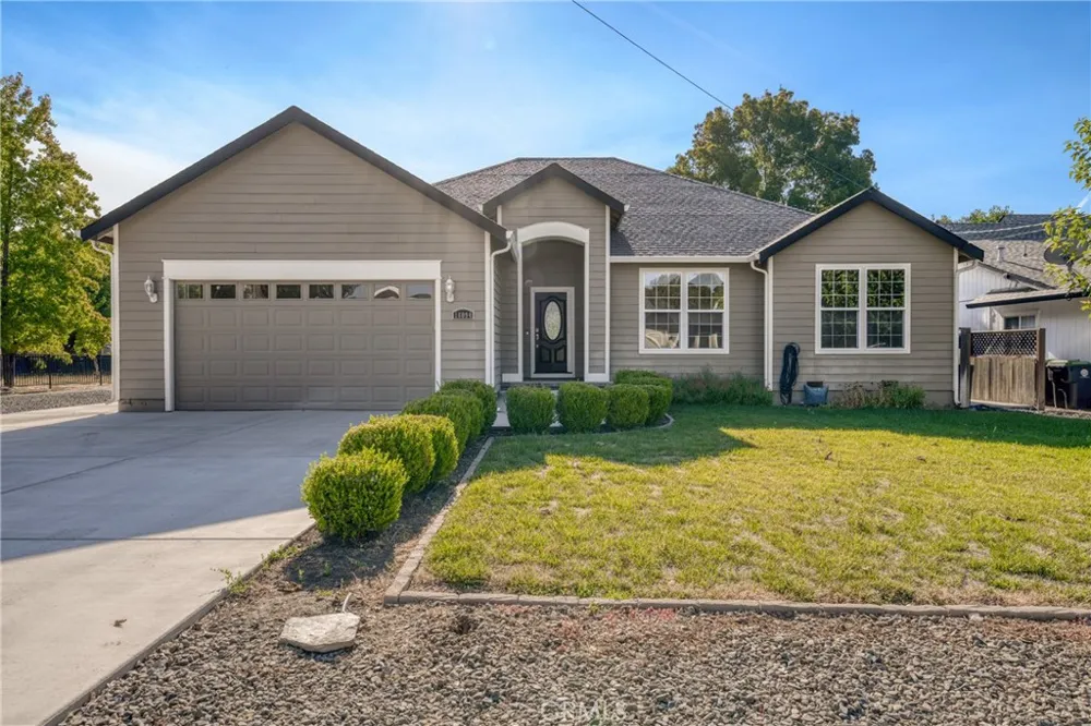 18094 Spyglass Hidden Valley Lake, CA 95467