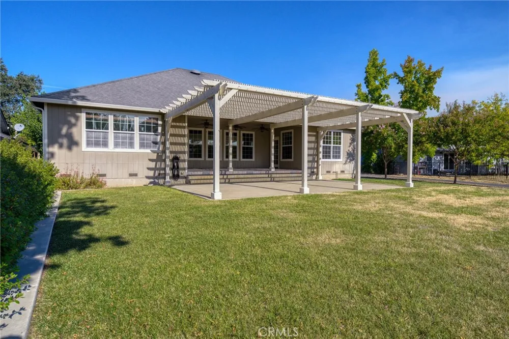 18094 Spyglass Hidden Valley Lake, CA 95467