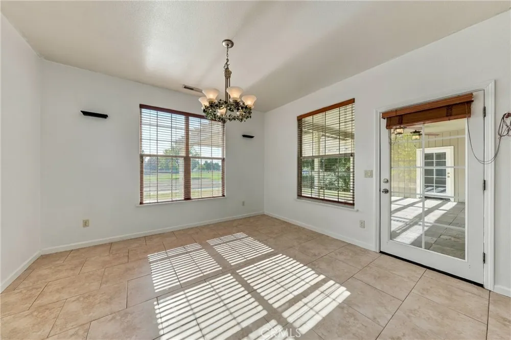 18094 Spyglass Hidden Valley Lake, CA 95467