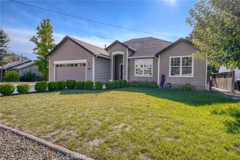 18094 Spyglass Hidden Valley Lake, CA 95467