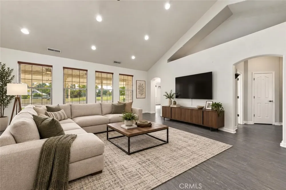 18094 Spyglass Hidden Valley Lake, CA 95467