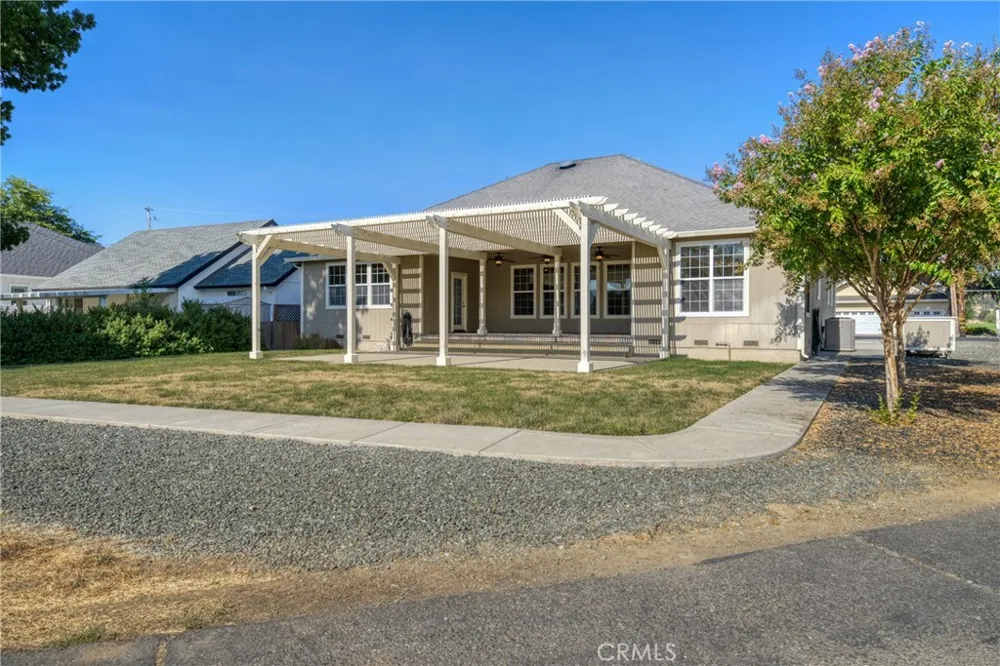 18094 Spyglass Hidden Valley Lake, CA 95467