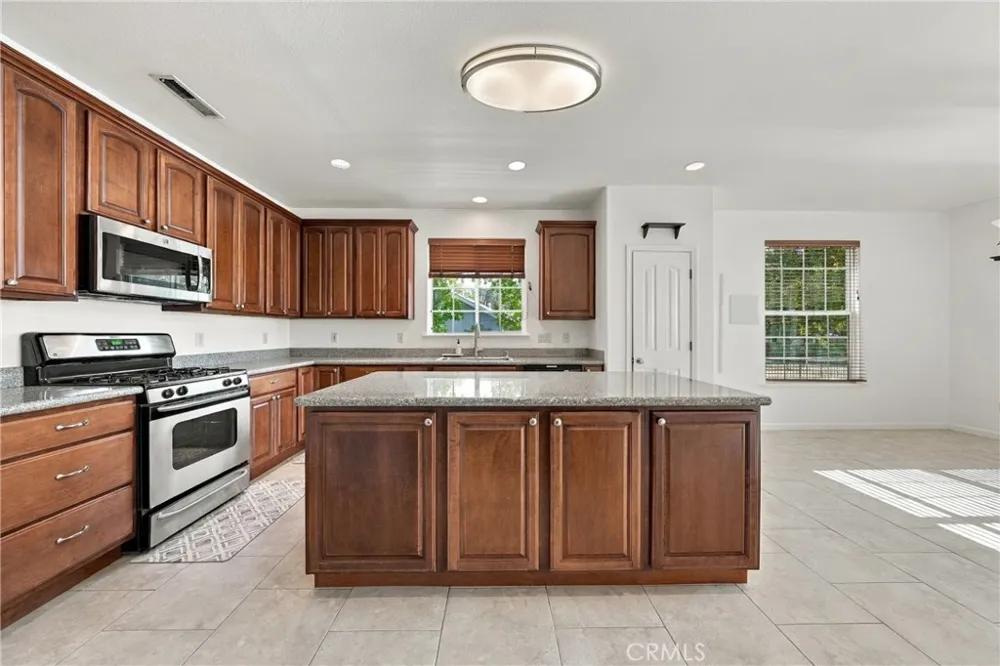 18094 Spyglass Hidden Valley Lake, CA 95467