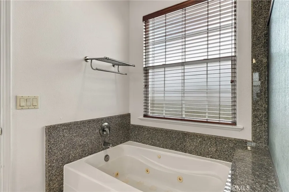 18094 Spyglass Hidden Valley Lake, CA 95467