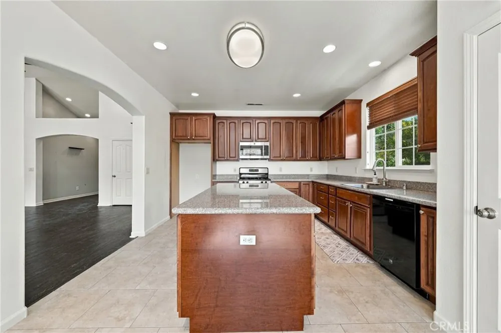 18094 Spyglass Hidden Valley Lake, CA 95467