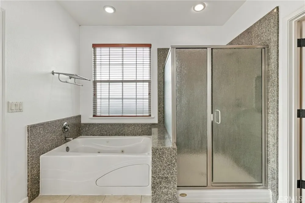 18094 Spyglass Hidden Valley Lake, CA 95467
