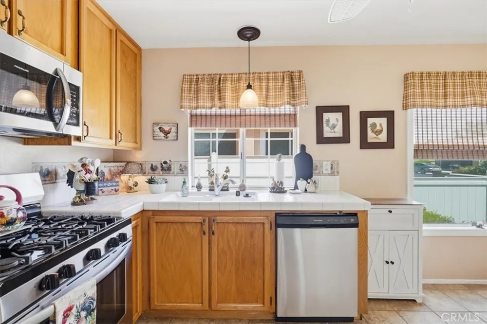 28192 Orangegrove Menifee, CA 92584