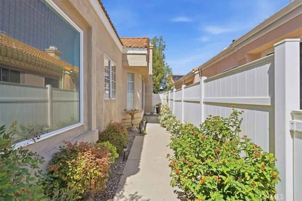 28192 Orangegrove Menifee, CA 92584