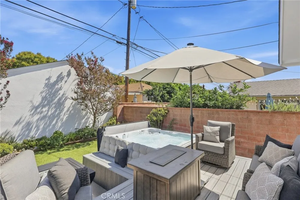3716 Nipomo Long Beach, CA 90808