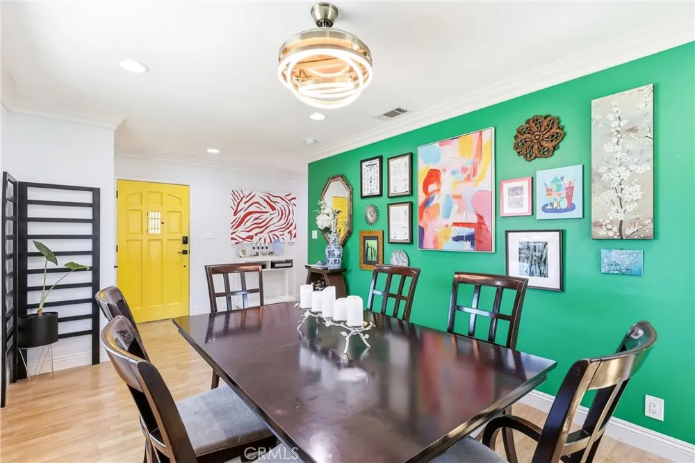 3716 Nipomo Long Beach, CA 90808