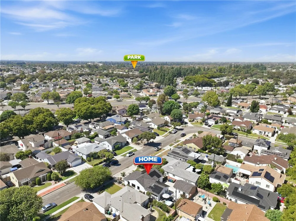 3716 Nipomo Long Beach, CA 90808