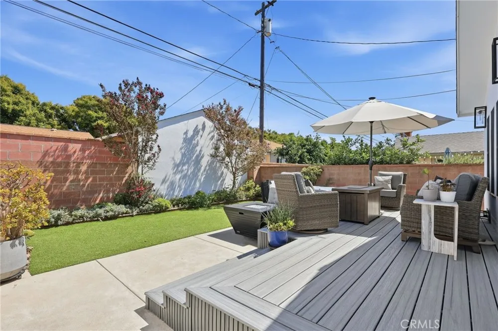 3716 Nipomo Long Beach, CA 90808