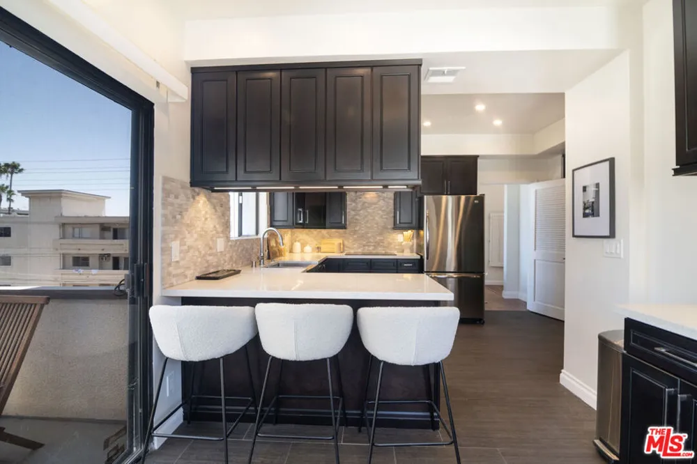 1434 Greenfield Avenue #303 Los Angeles, CA 90025